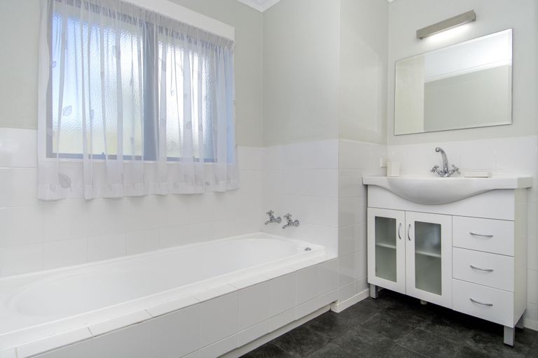 Photo of property in 7 Poinsettia Place, Mount Maunganui, 3116