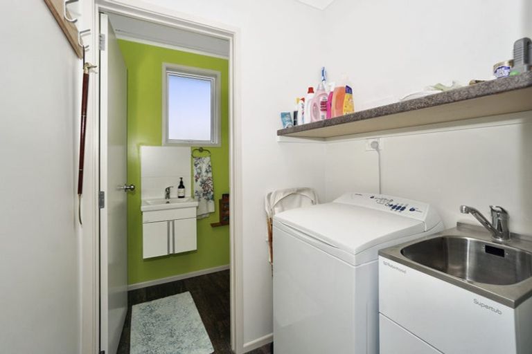 Photo of property in 12 Glen Terrace, Te Puke, 3119