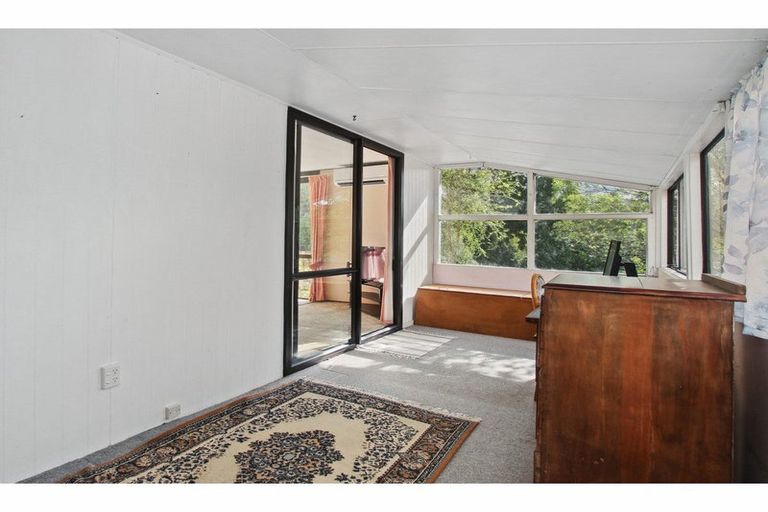 Photo of property in 2/86 Lynn Road, Bayview, Auckland, 0629