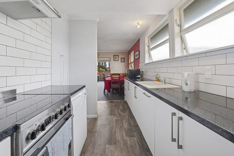 Photo of property in 17 Mckenzie Road, Owhata, Rotorua, 3010