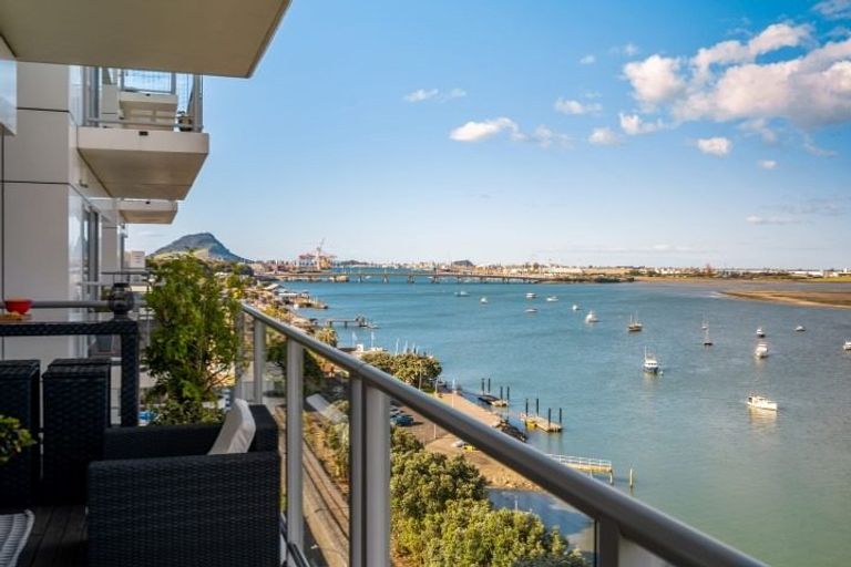 Photo of property in 12/72e Devonport Road, Tauranga, 3110