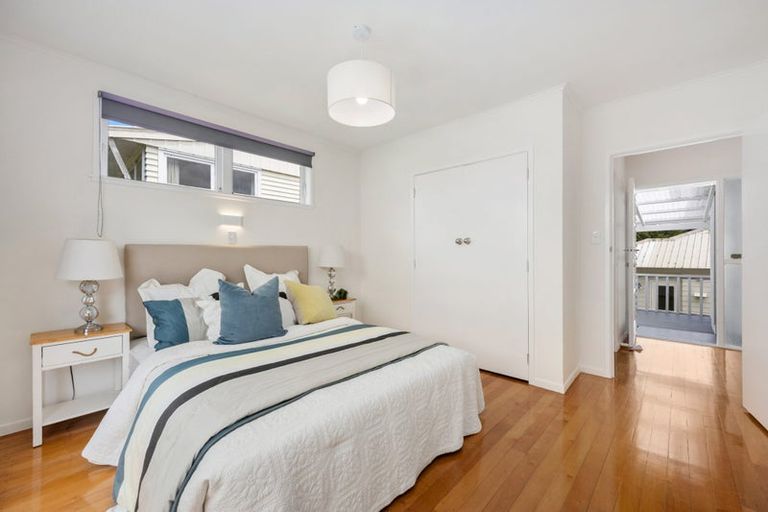 Photo of property in 2/13 Tilden Avenue, Hillcrest, Auckland, 0627