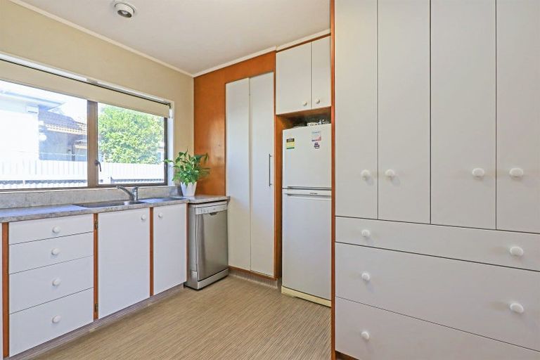 Photo of property in 2/8 Duart Road, Havelock North, 4130