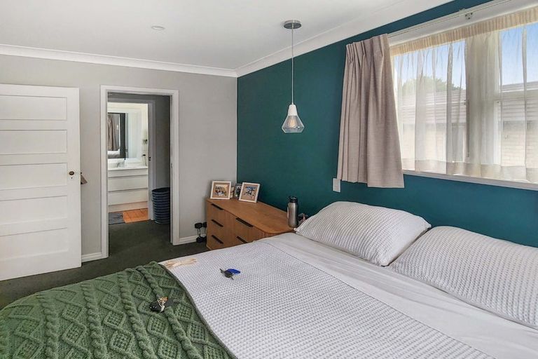 Photo of property in 21 Bristol Street, Trentham, Upper Hutt, 5018