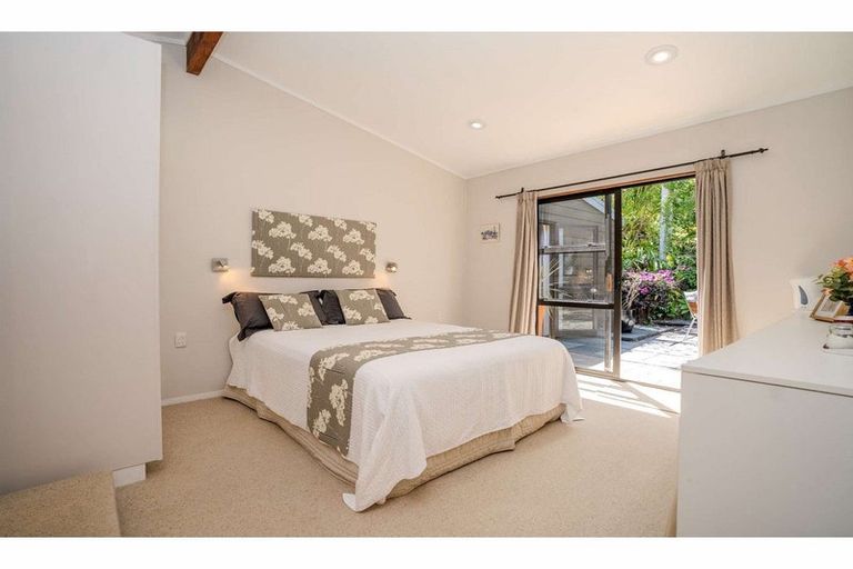 Photo of property in 6 Waipapa Landing Place, Kerikeri, 0230