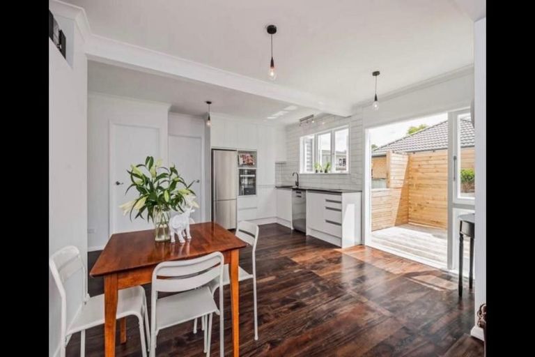 Photo of property in 15 Blair Avenue, Pukekohe, 2120