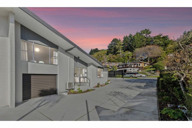 Photo of property in 1/61 Landsdowne Terrace, Cashmere, Christchurch, 8022