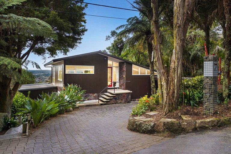Photo of property in 67 Kohu Road, Titirangi, Auckland, 0604