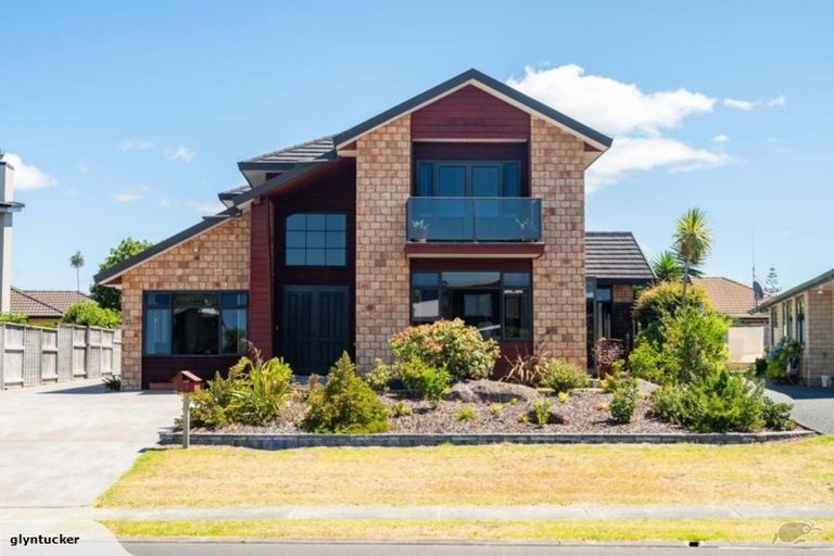 Photo of property in 22 Key West Drive, One Tree Point, 0118