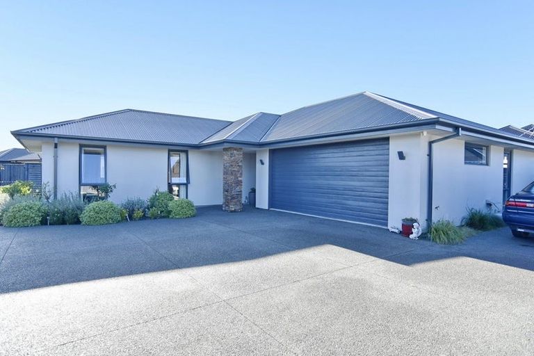 Photo of property in 5 Clarendon Place, Rangiora, 7400