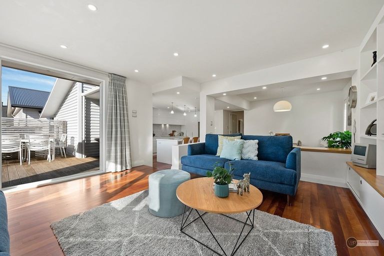 Photo of property in 15 Wilford Street, Woburn, Lower Hutt, 5011