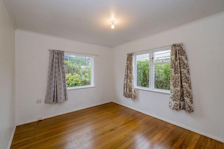 Photo of property in 121 Tilley Road, Paekakariki, 5034