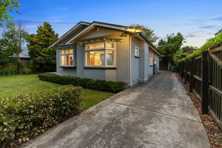 Photo of property in 180 Matsons Avenue, Papanui, Christchurch, 8053