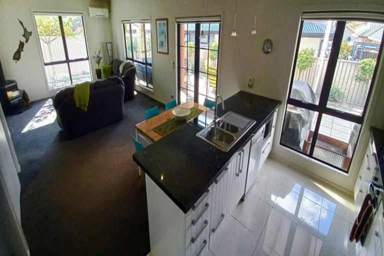 Photo of property in 73b Molyneux Avenue, Cromwell, 9310