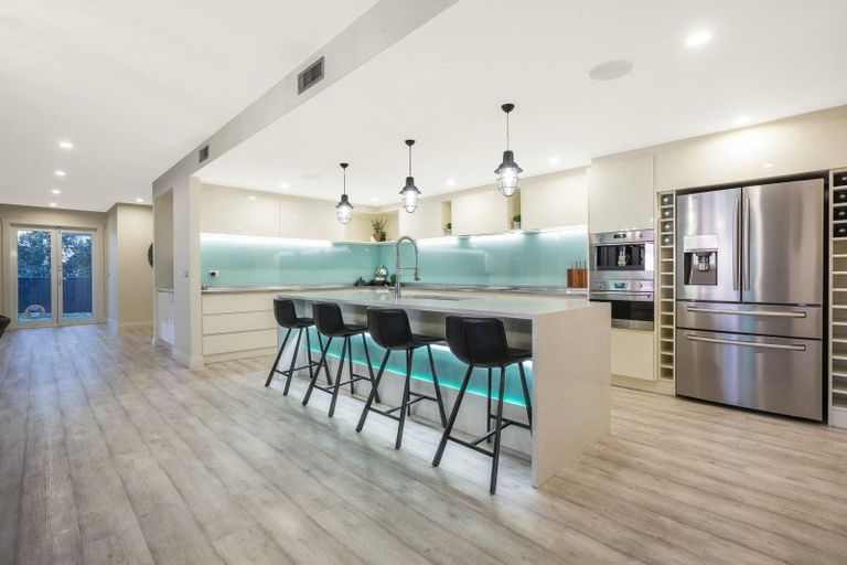 Photo of property in 71 Matatua Road, Raumati Beach, Paraparaumu, 5032