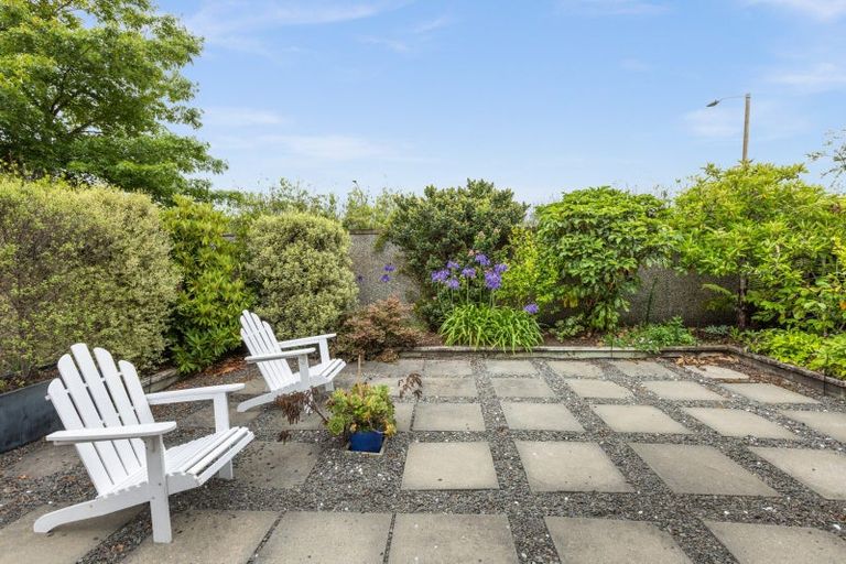 Photo of property in 1/225 Te Mata Road, Havelock North, 4130