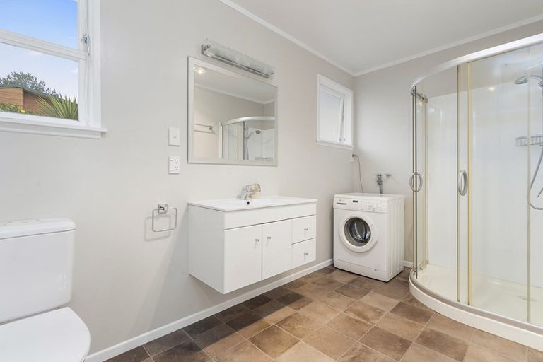 Photo of property in 31 Yorke Road, Haruru, 0204