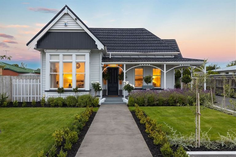 Photo of property in 8 North Parade, Richmond, Christchurch, 8013