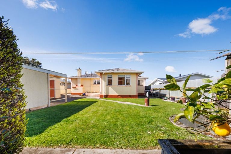 Photo of property in 24 Lancaster Street, Highbury, Palmerston North, 4412