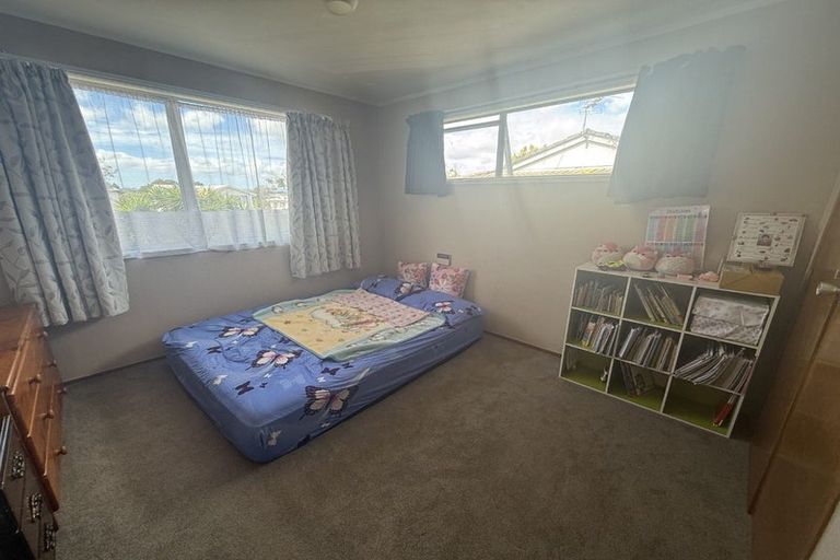 Photo of property in 10 Ribot Place, Randwick Park, Auckland, 2105