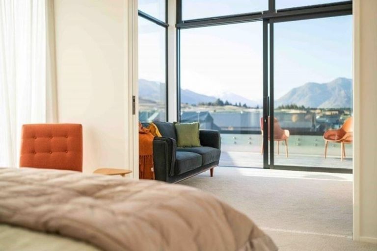 Photo of property in 14 Robrosa Street, Wanaka, 9305