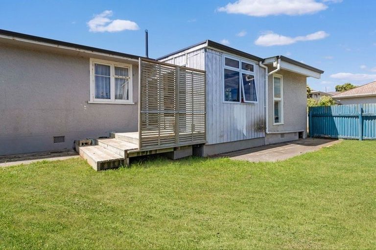 Photo of property in 99 Cornfoot Street, Castlecliff, Whanganui, 4501