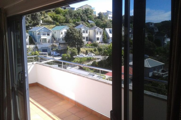 Photo of property in 35 Jackson Street, Island Bay, Wellington, 6023