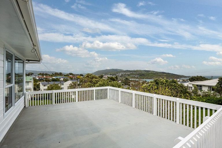 Photo of property in 56 Owhiti Street, Titahi Bay, Porirua, 5022