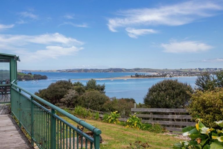 Photo of property in 426 Leigh Road, Whangateau, 0985