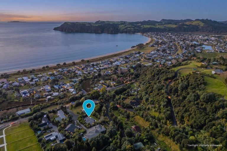 Photo of property in 9 Taunui Place, Cooks Beach, Whitianga, 3591