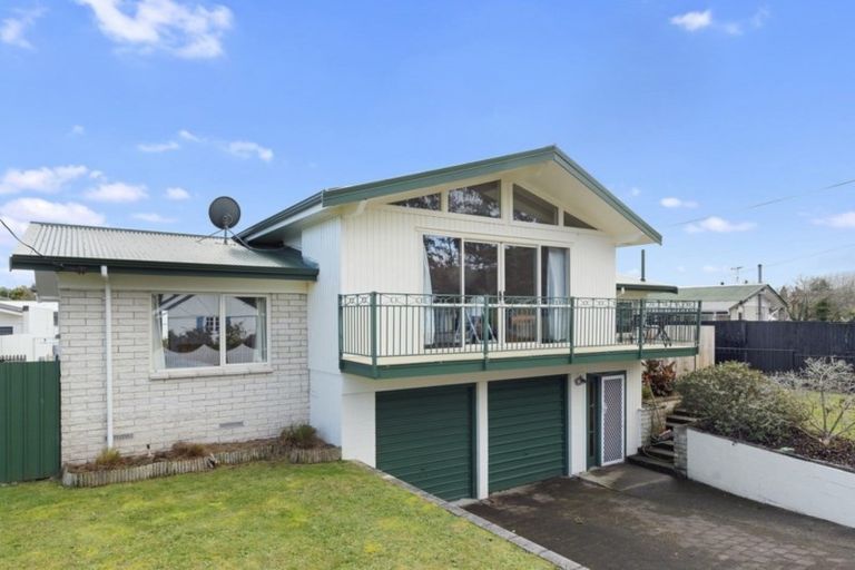 Photo of property in 44 Fitzroy Avenue, Fitzroy, Hamilton, 3206