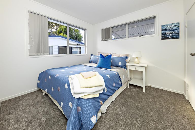 Photo of property in 21 Heathberry Close, Papatoetoe, Auckland, 2025