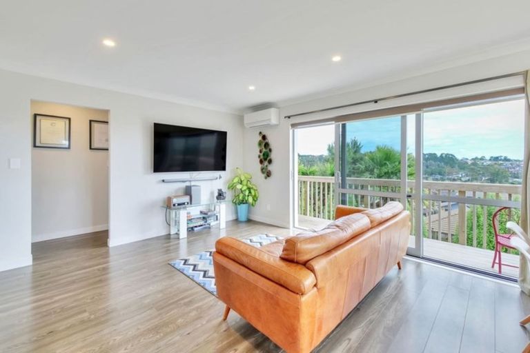 Photo of property in 237a Sturges Road, Henderson, Auckland, 0612