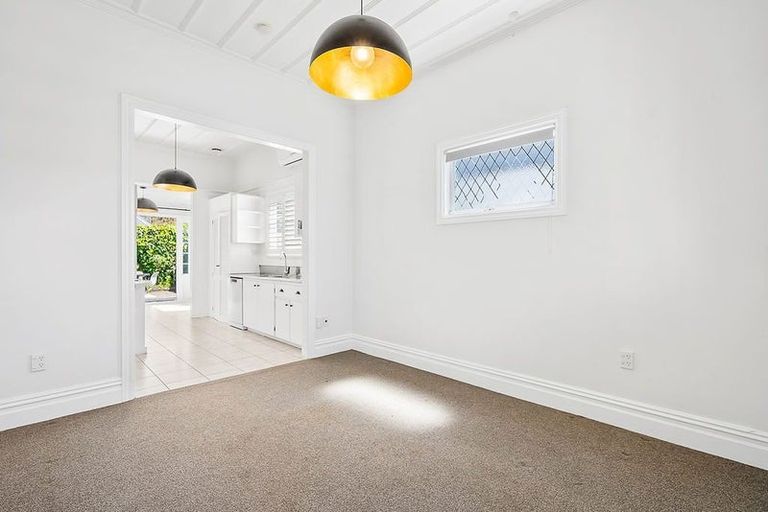 Photo of property in 49 Ohinerau Street, Remuera, Auckland, 1050