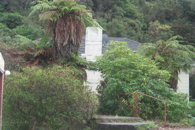 Photo of property in 25 Hair Street, Wainuiomata, Lower Hutt, 5014