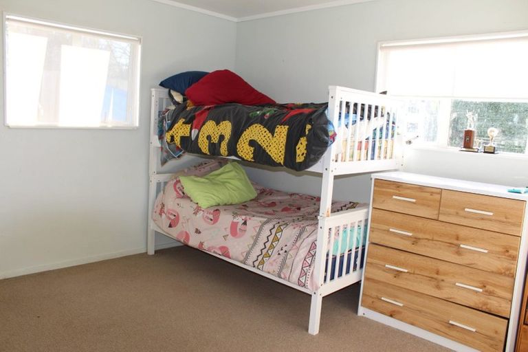 Photo of property in 8a Fordham Street, Beach Haven, Auckland, 0626