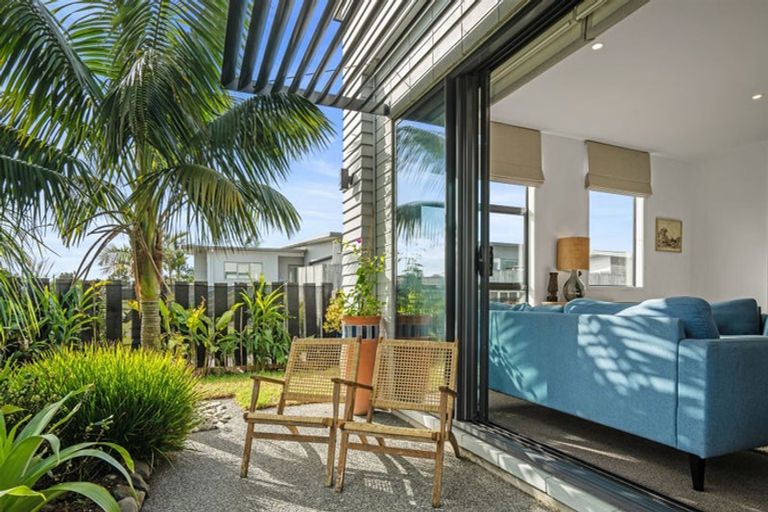 Photo of property in 23 Coutts Street, Papamoa Beach, Papamoa, 3118