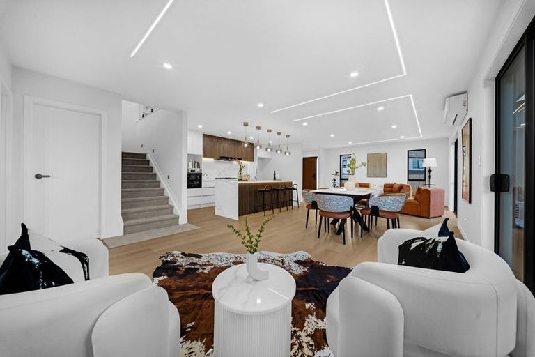 Photo of property in 26b Henriette Place, Totara Park, Auckland, 2576