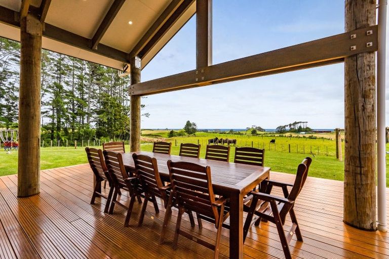 Photo of property in 1270 Mangorei Road, Mangorei, New Plymouth, 4371