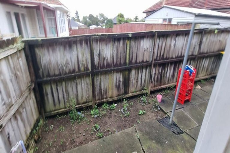 Photo of property in 2/63 Alfriston Road, Manurewa East, Auckland, 2102