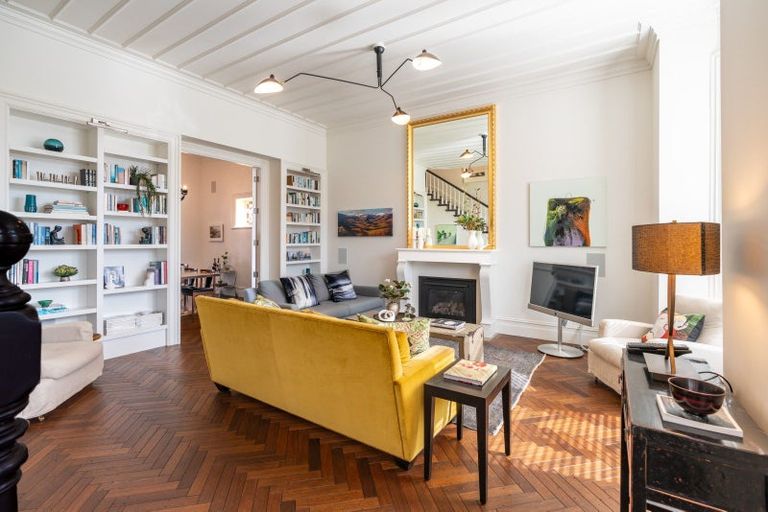 Photo of property in 54 Majoribanks Street, Mount Victoria, Wellington, 6011