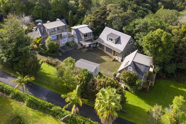 Photo of property in 18 Dene Court Lane, Greenhithe, Auckland, 0632