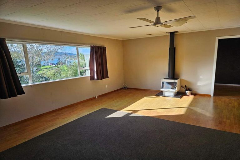 Photo of property in 13 Montague Place, Onerahi, Whangarei, 0110