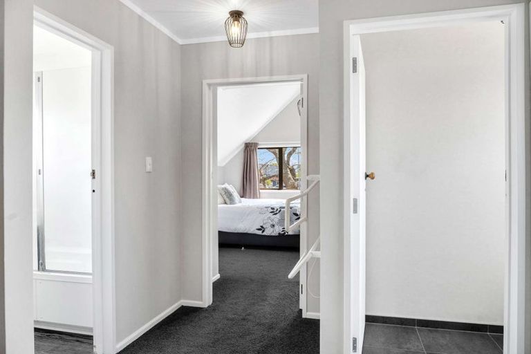 Photo of property in 4 Charisma Court, Kelvin Grove, Palmerston North, 4414