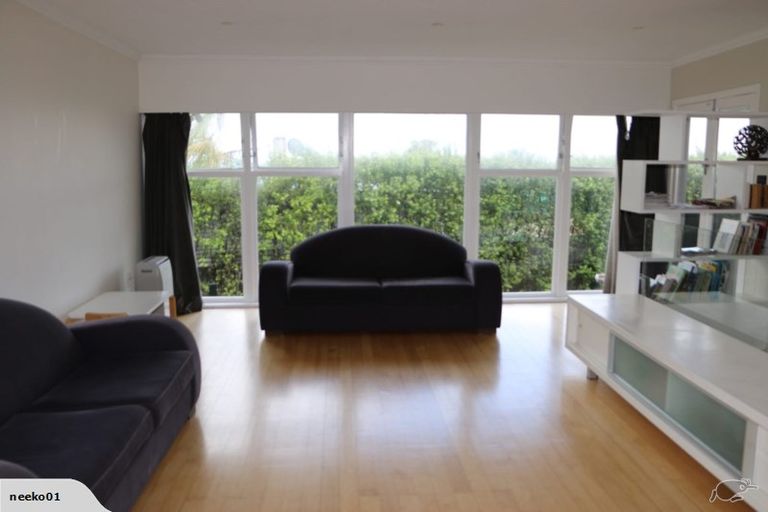 Photo of property in 10 Pikitea Road, Mangere Bridge, Auckland, 2022
