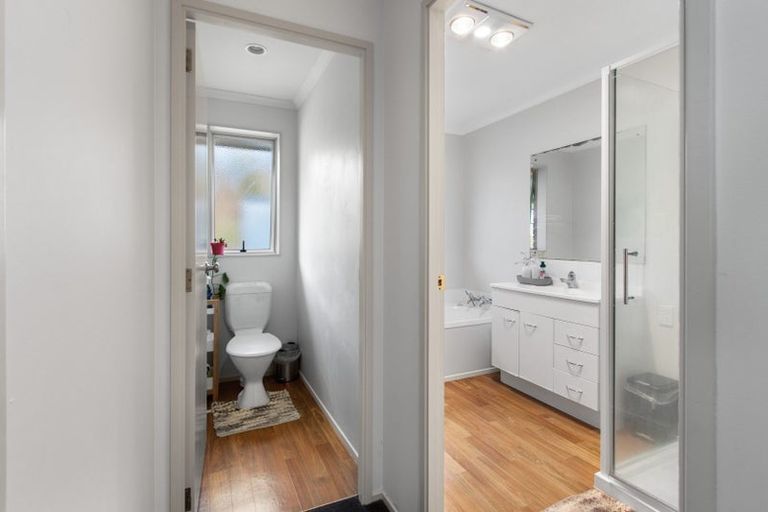 Photo of property in 14 Everton Place, Grandview Heights, Hamilton, 3200