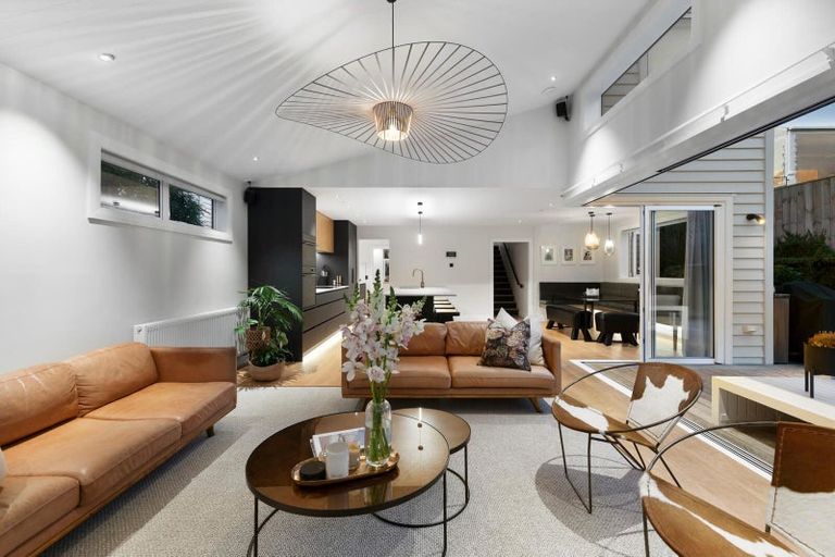 Photo of property in 7 Bungalow Avenue, Point Chevalier, Auckland, 1022