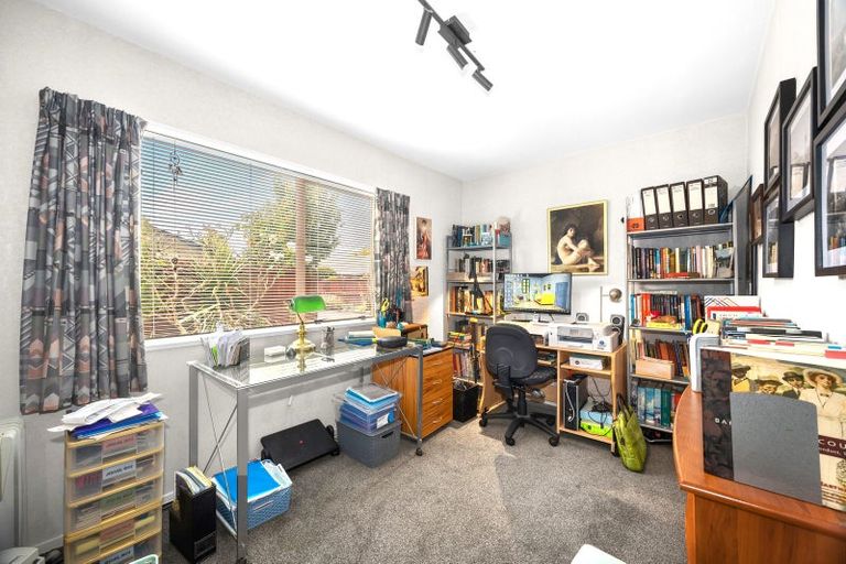 Photo of property in 27a Kedleston Drive, Avonhead, Christchurch, 8042