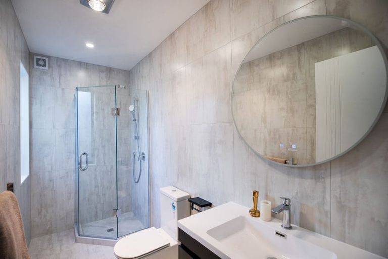 Photo of property in 5 Babos Avenue, Kumeu, 0810