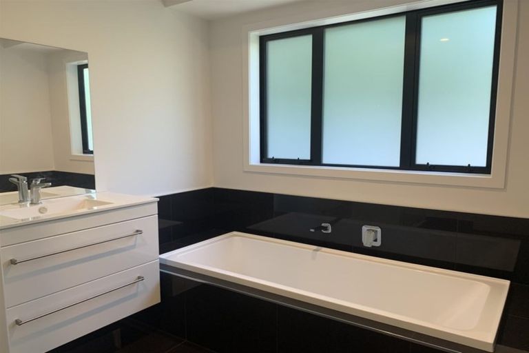 Photo of property in 114a Hamlet Street, Stratford, 4332